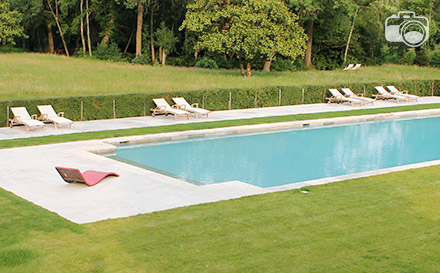 Privatisation de la piscine du Chateau de Perreux